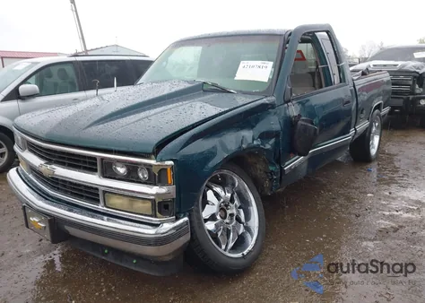 1998 Chevrolet C1500 Fleetside из США, поврежденный, VIN 1GCEC19W0WE256015